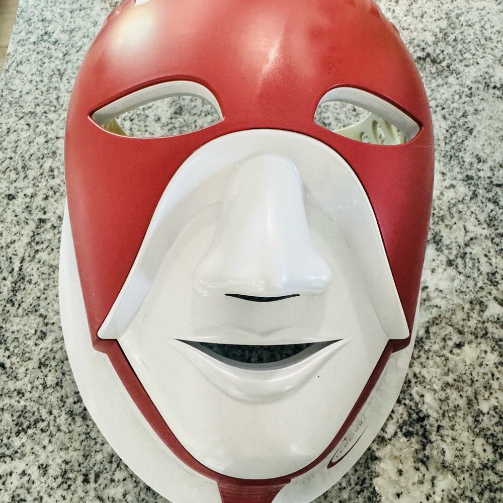 LED face mask